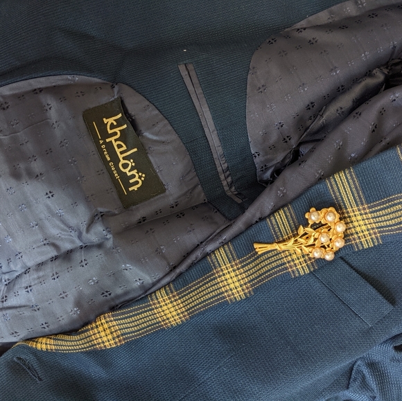 Designer custom tailored 3 piece suit - Picture 4 of 5